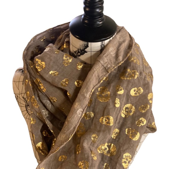 Evelyn K New York Infinity Skeleton Scarf Brown Gold Skull - Picture 5 of 6